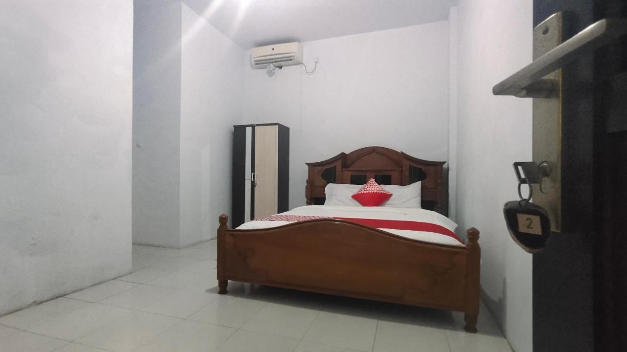 Отель Oyo 90157 Griya Andon Syariah Чиребон Экстерьер фото
